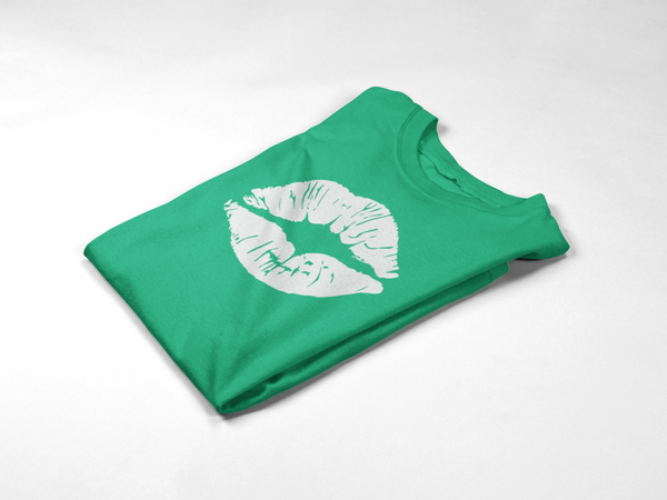 Chic Irish Kiss Tee